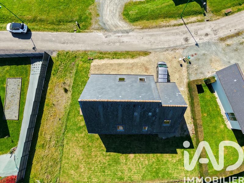 Maison - 142 m² - 7 pièces