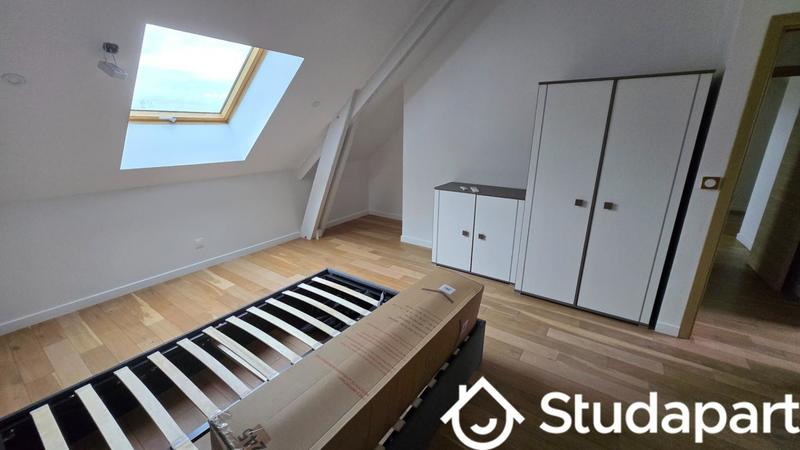 Chambre - 9 m² - 1 pièce