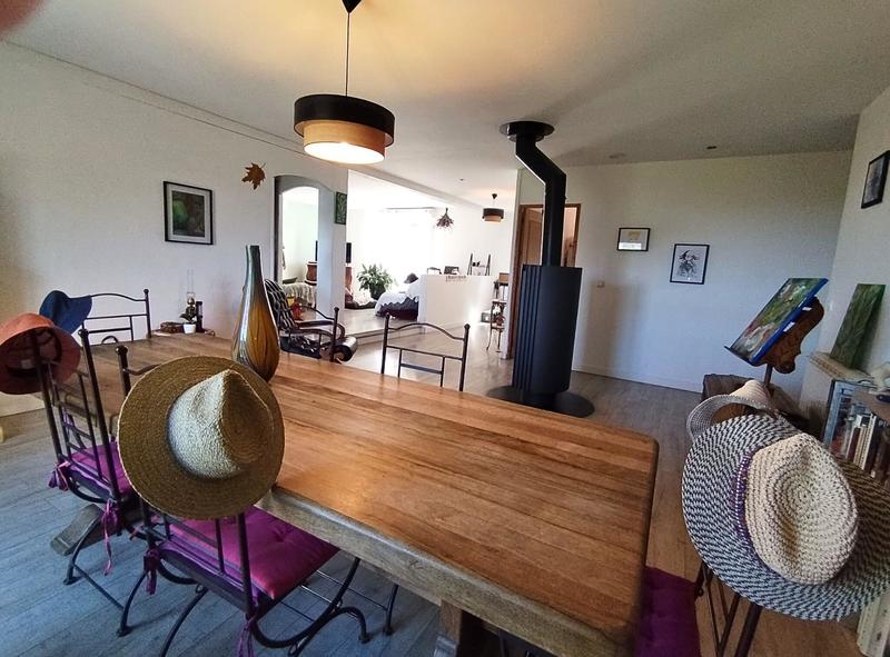 Villa - 200 m² - 7 pièces