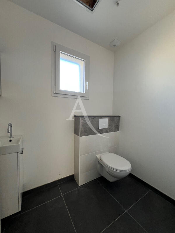 Maison - 112 m² - 4 pièces