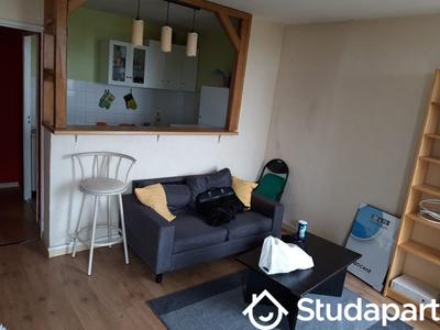 Chambre - 11 m² - 1 pièce