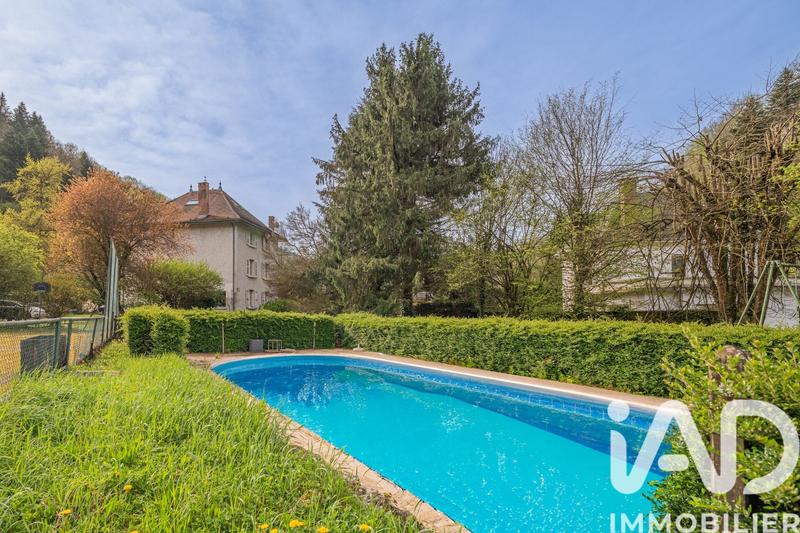Maison - 231 m² - 10 pièces