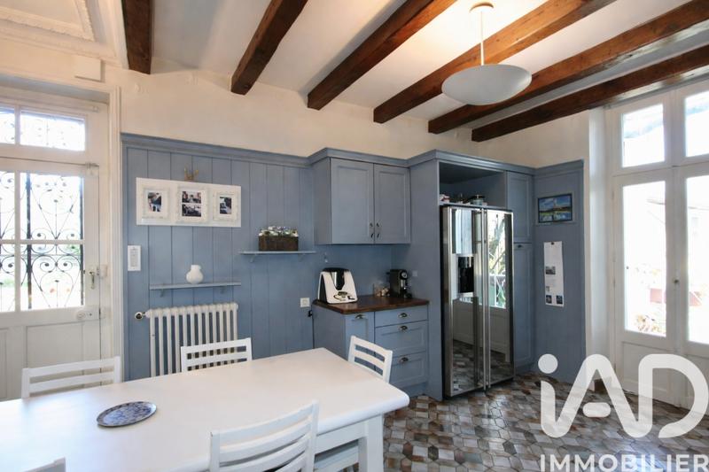 Maison - 400 m² - 10 pièces