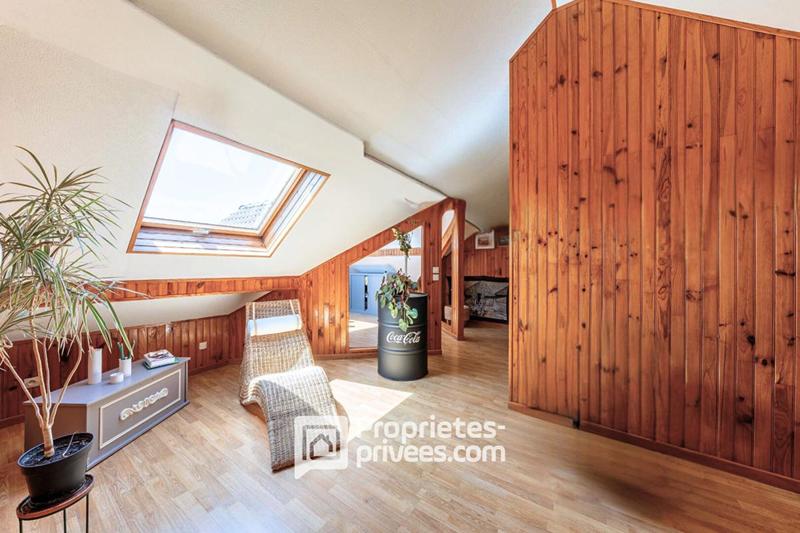 Maison - 190 m² - 8 pièces