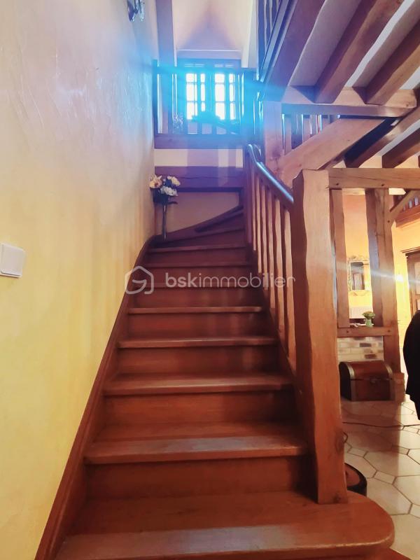 Maison - 306 m² - 8 pièces