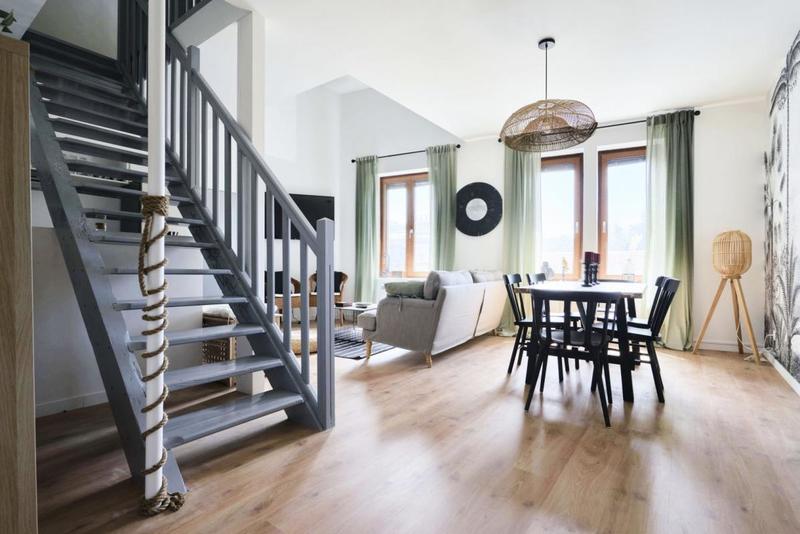 Duplex - 106 m² - 7 pièces