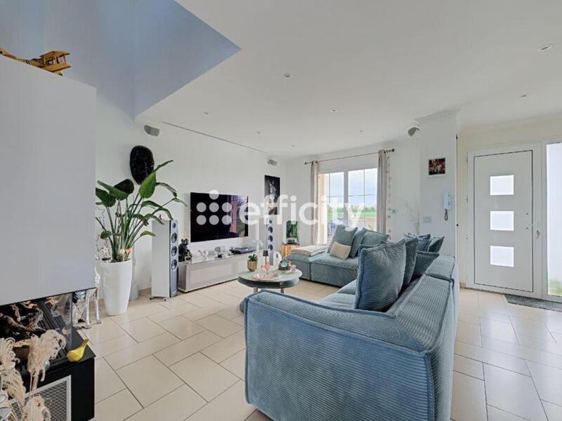 Pavillon - 150 m² - 6 pièces