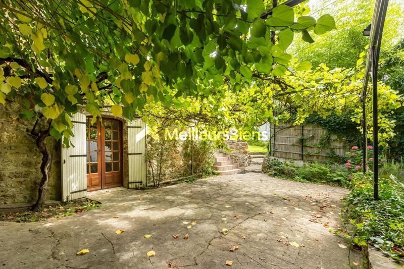 Maison - 190 m² - 8 pièces