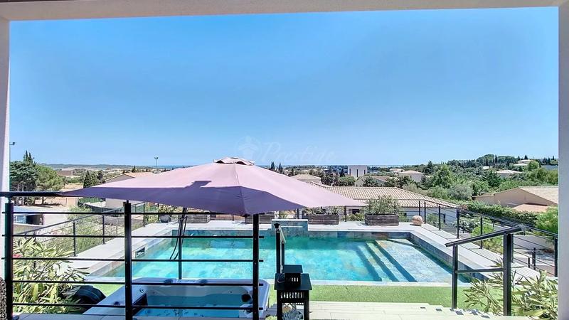 Maison - 150 m² - 5 pièces