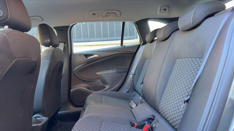 Opel Astra Sports Tourer V 1.2 Turbo 110 Edition - Première main Entretien constructeur