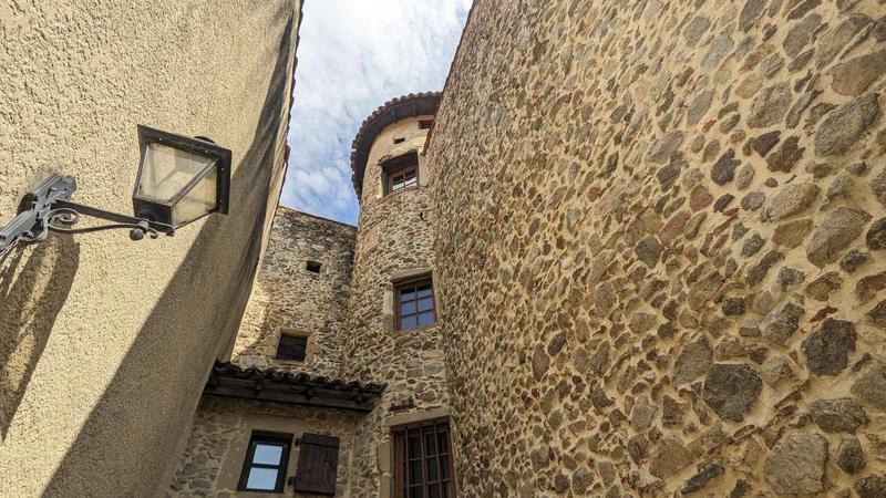 Maison de village - 290 m² - 9 pièces