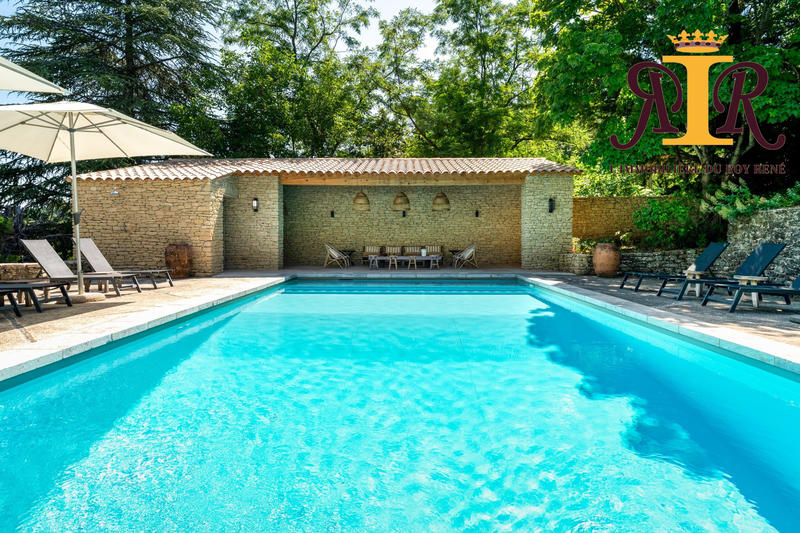 Bastide - 450 m² - 12 pièces