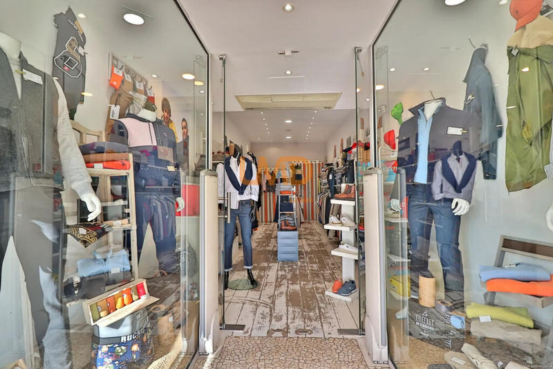 Local commercial - 32 m² - 1 pièce