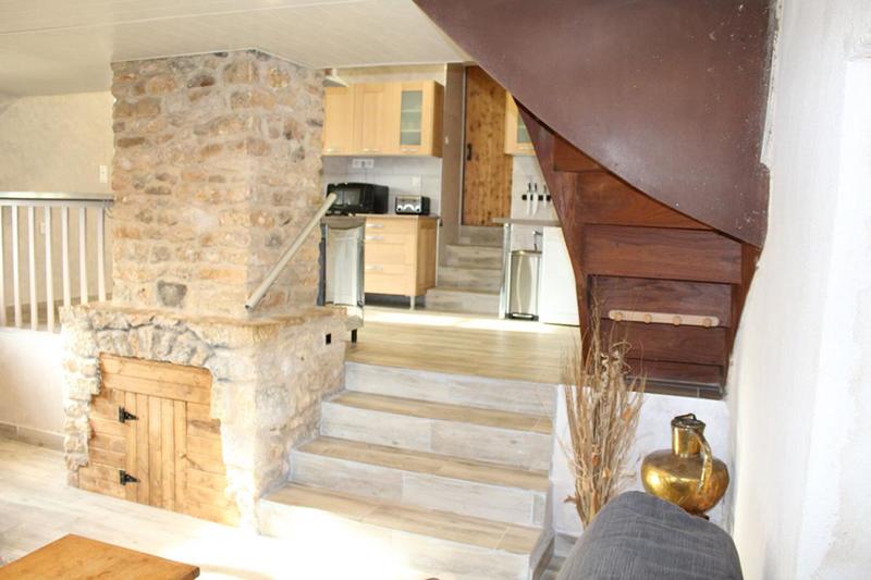 Demeure - 245 m² - 10 pièces