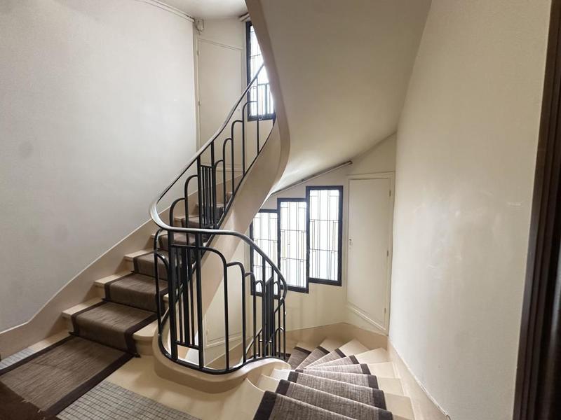 Appartement ancien - 63 m² - 3 pièces