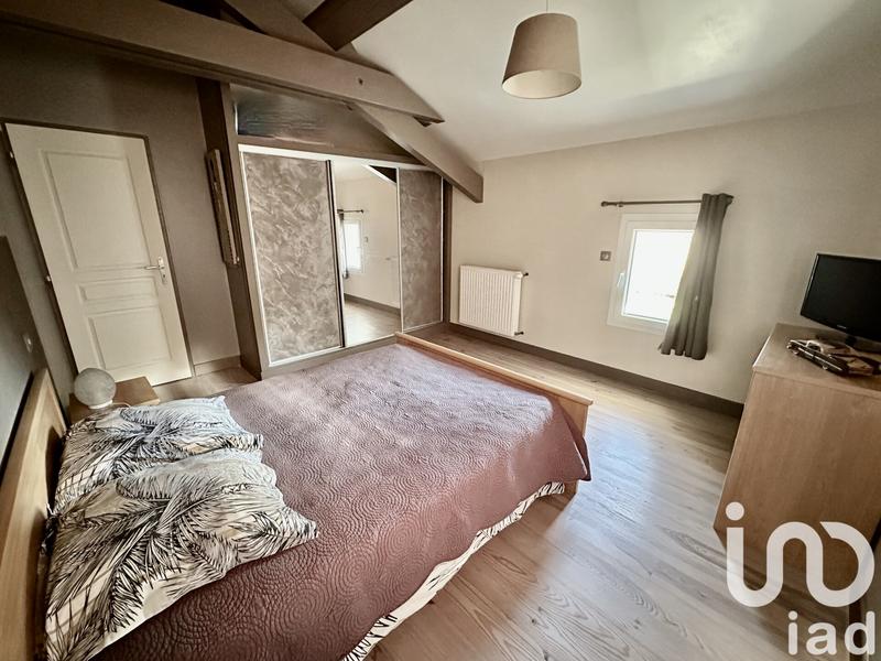 Maison - 180 m² - 10 pièces