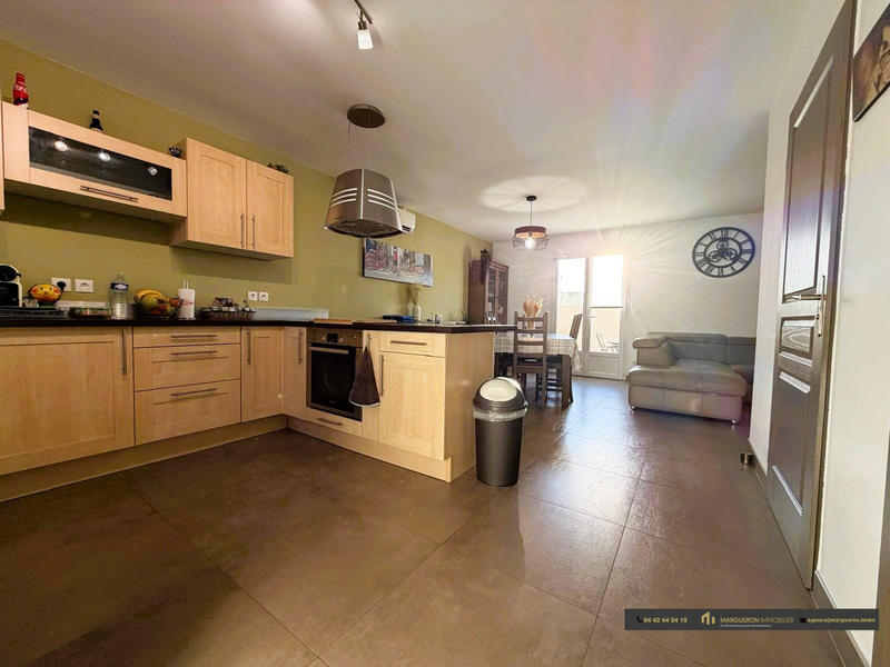 Maison - 94 m² - 5 pièces