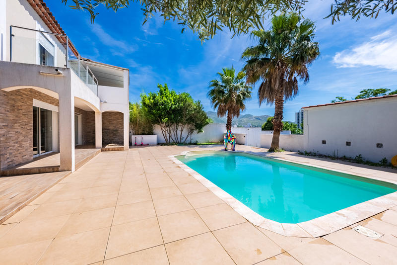 Maison contemporaine - 114 m² - 4 pièces