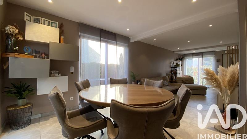 Maison - 92 m² - 4 pièces