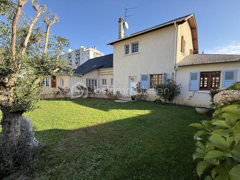 Maison ancienne - 156 m² - 6 pièces