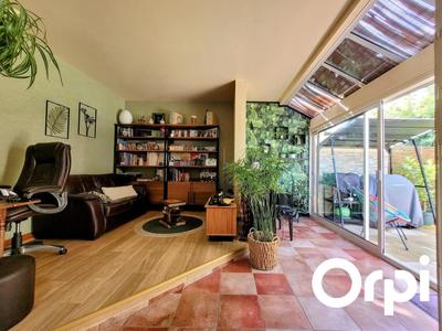 Maison - 94 m² - 5 pièces