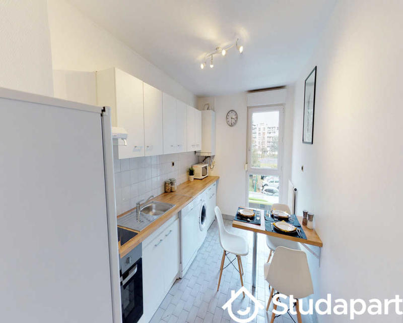 Chambre - 70 m² - 1 pièce