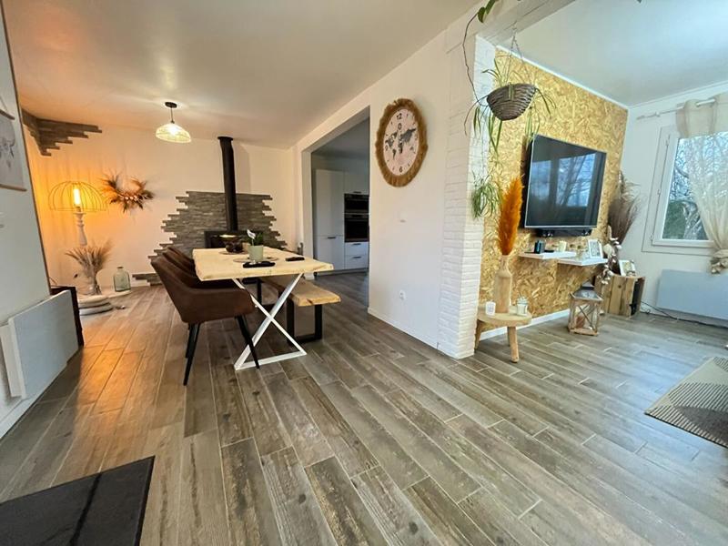 Maison - 121 m² - 7 pièces