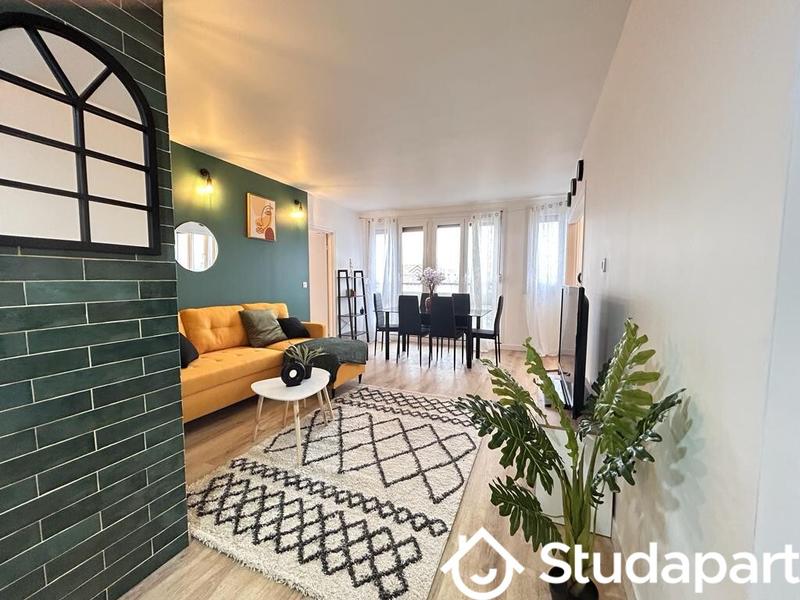 Chambre - 9 m² - 1 pièce