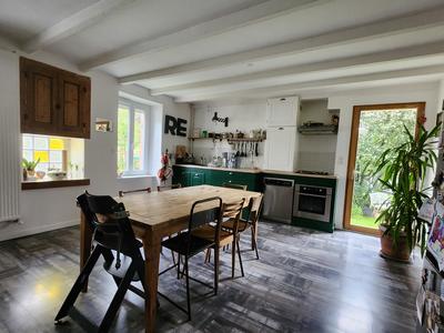 Maison - 102 m² - 6 pièces