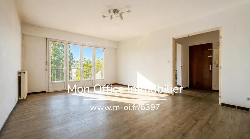 Appartement - 86 m² - 4 pièces
