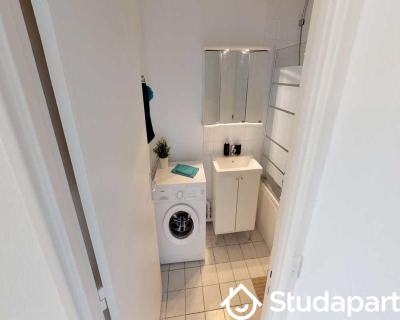 Chambre - 90 m² - 1 pièce