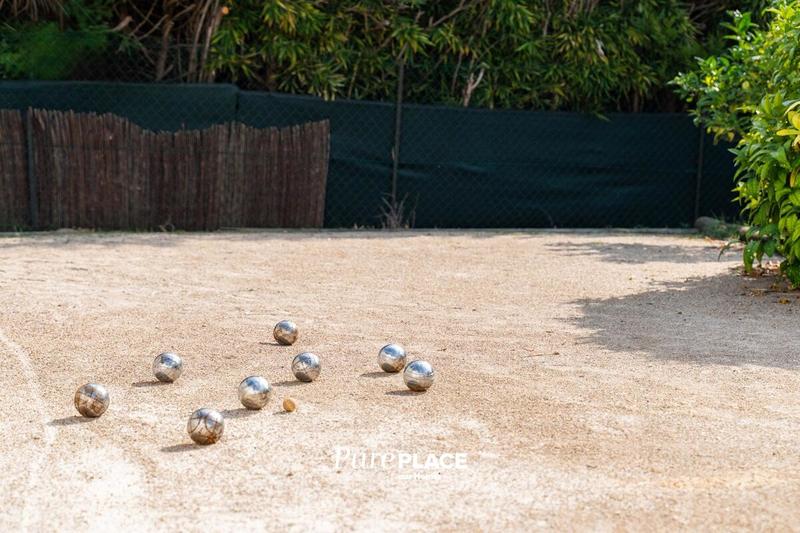 Maison - 182 m² - 7 pièces