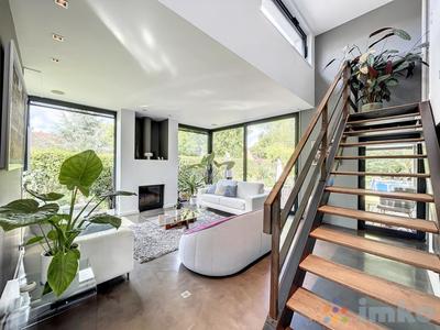 Maison - 248 m² - 6 pièces