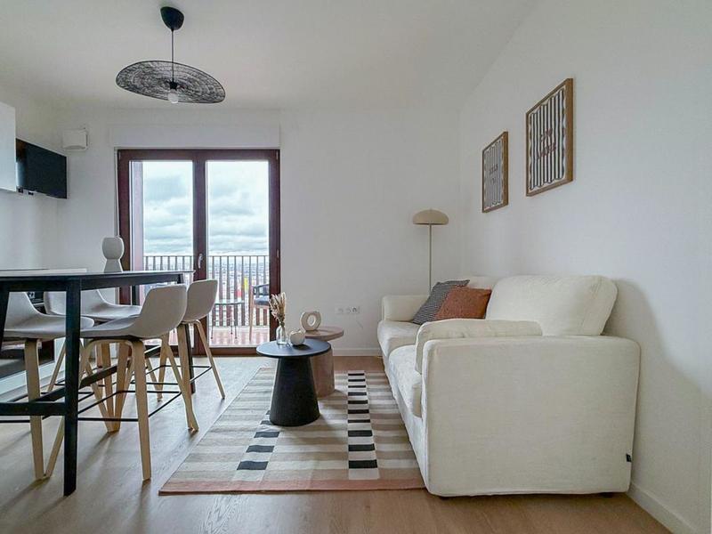 Chambre - 10 m² - 1 pièce