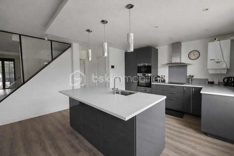 Maison - 125 m² - 6 pièces