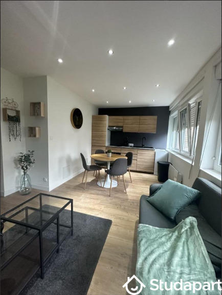 Chambre - 10 m² - 1 pièce