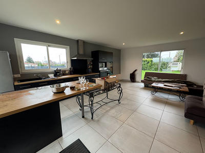 Maison - 112 m² - 4 pièces