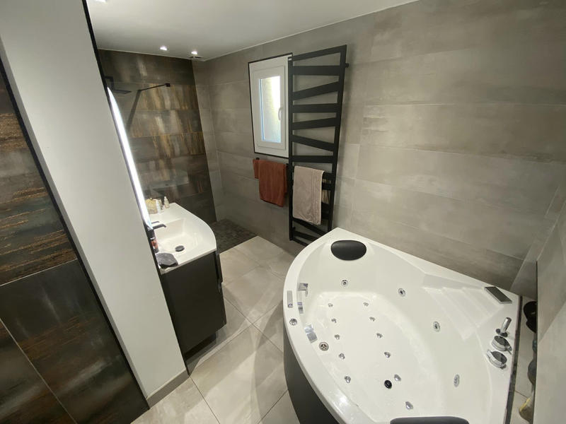 Villa - 164 m² - 5 pièces