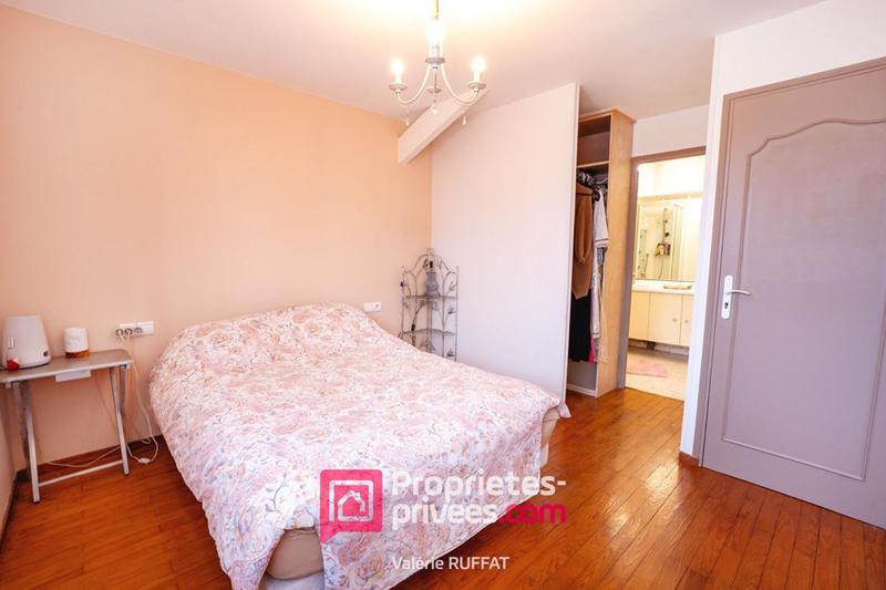 Maison - 190 m² - 8 pièces