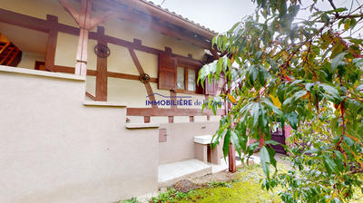 Maison - 97 m² - 5 pièces