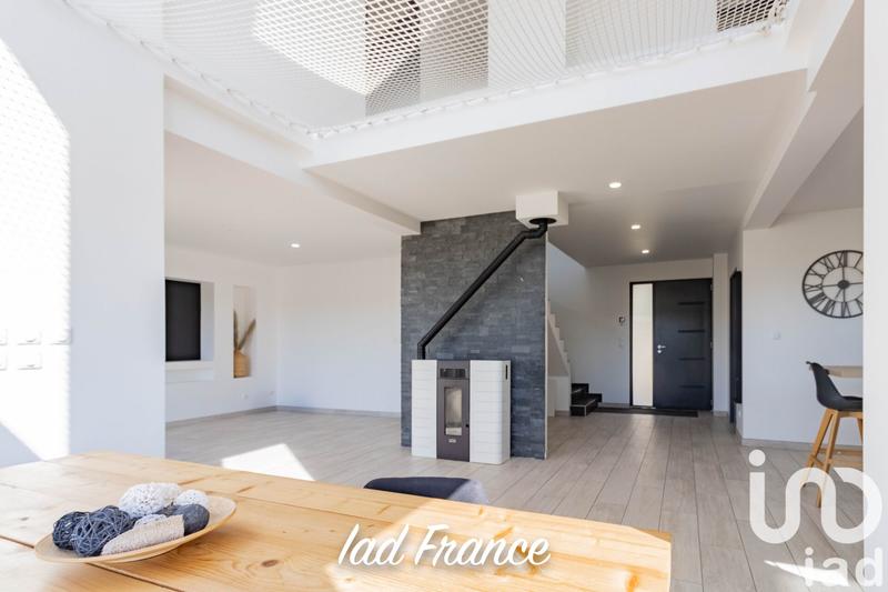 Maison - 142 m² - 6 pièces