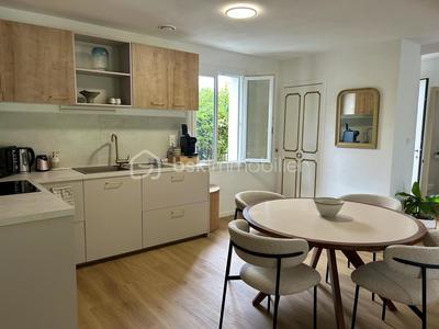 Maison - 95 m² - 5 pièces