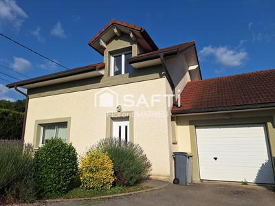 Maison - 95 m² - 5 pièces