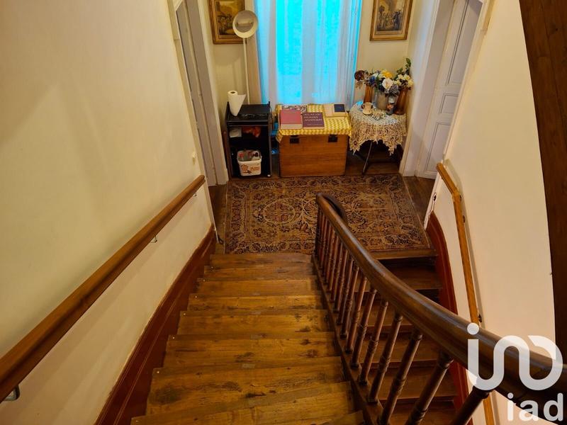 Maison - 328 m² - 10 pièces