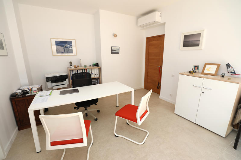 Villa - 300 m² - 9 pièces