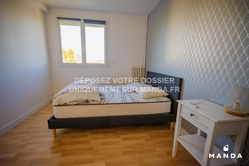 Chambre - 10 m² - 5 pièces