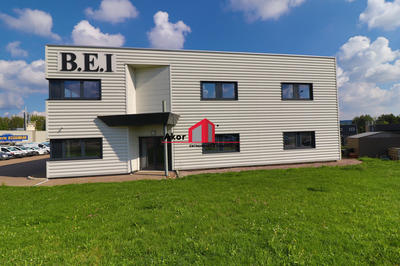 Local commercial - 760 m² - 10 pièces