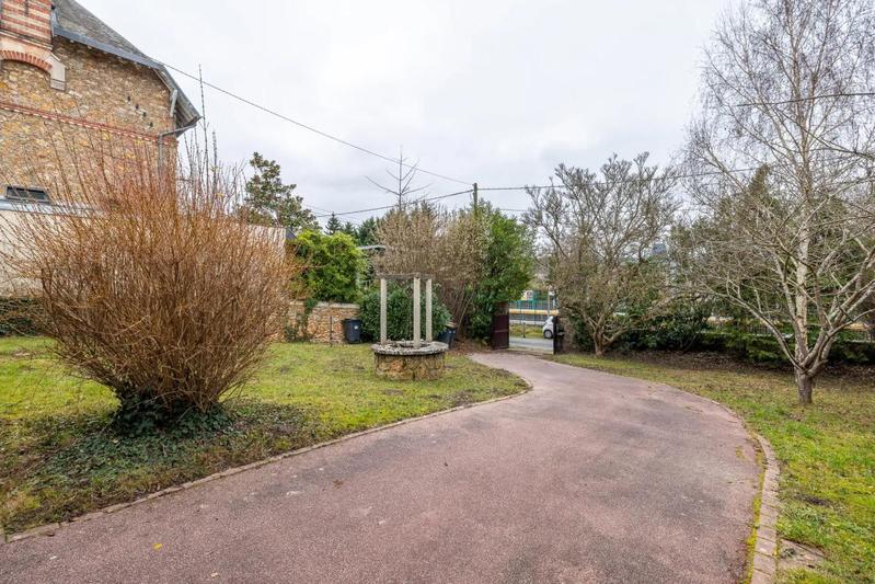 Maison - 163 m² - 7 pièces