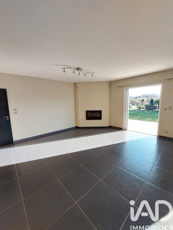 Maison - 140 m² - 5 pièces