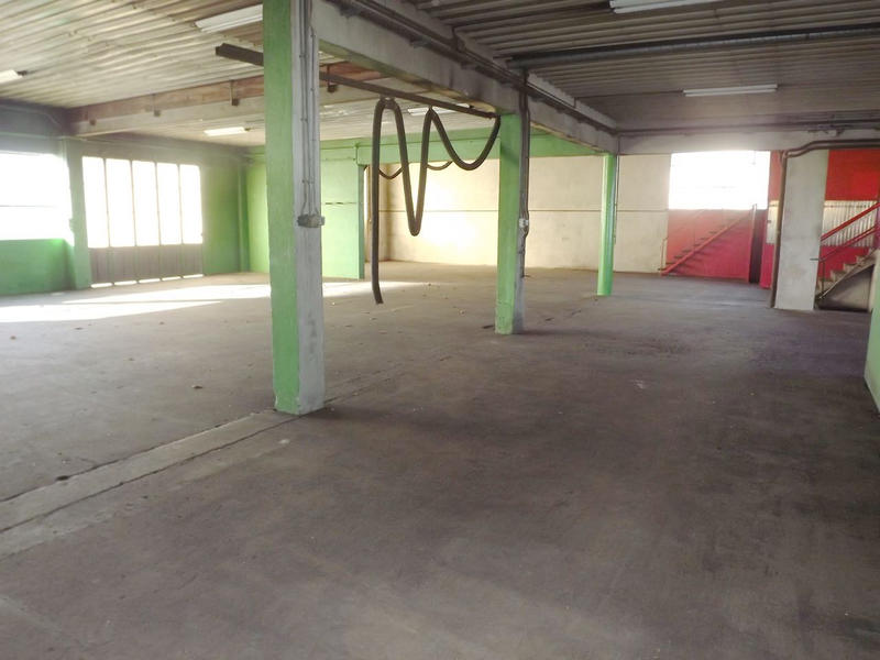 Local commercial - 820 m²
